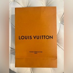Louis Vuitton, paper bag
Original
